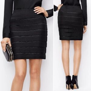 NN TAYLOR‎ Women’s Black Lace Stripe Sweater Skirt Lined Size Small